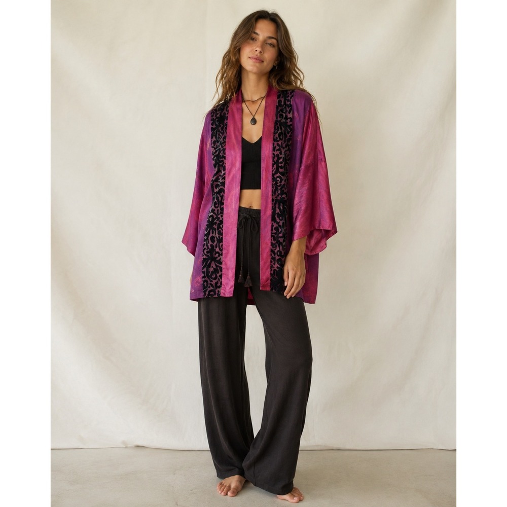 Sandra Holzman Handmade Silk Burnout Velvet Kimono Robe‎ Magenta Purple